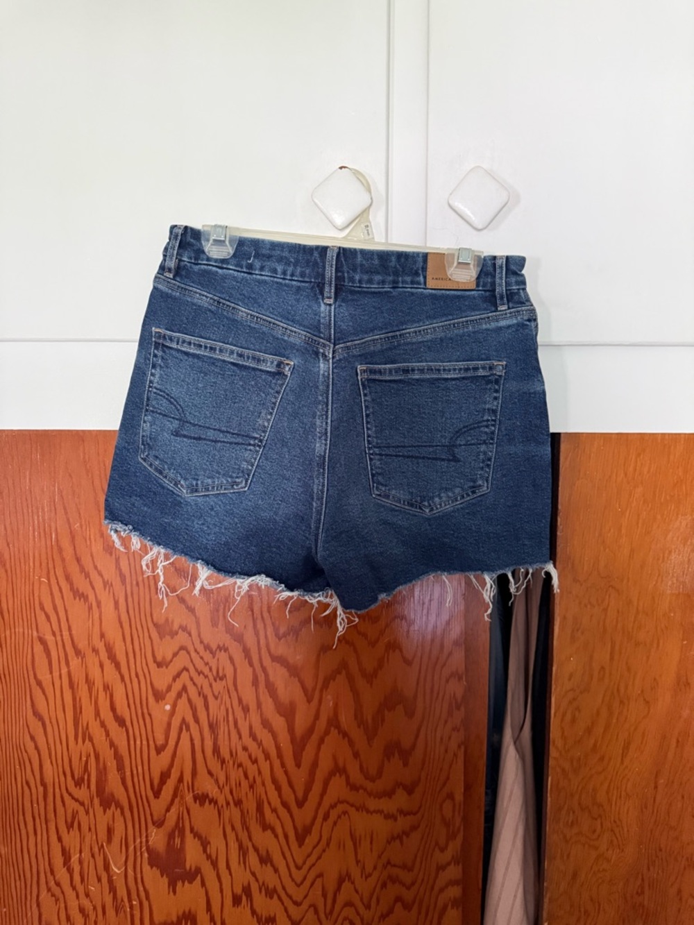 American Eagle Outfitters curvy relaxed  Denim Shorts - Picture 3 of 13